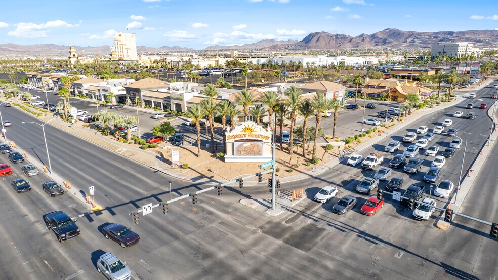 More Photos Of 675 Mall Ring Cir, Henderson Restaurant For Sale