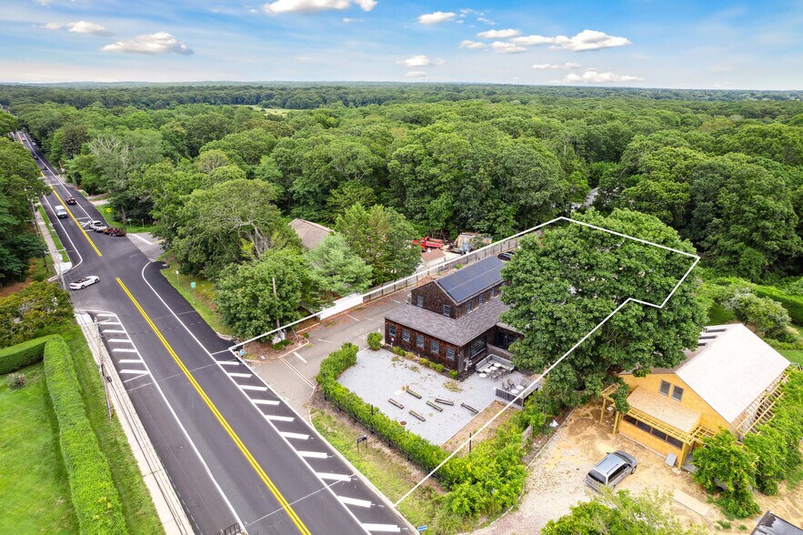 More Photos Of 203 Bridgehampton Tpke, Bridgehampton Restaurant For Sale