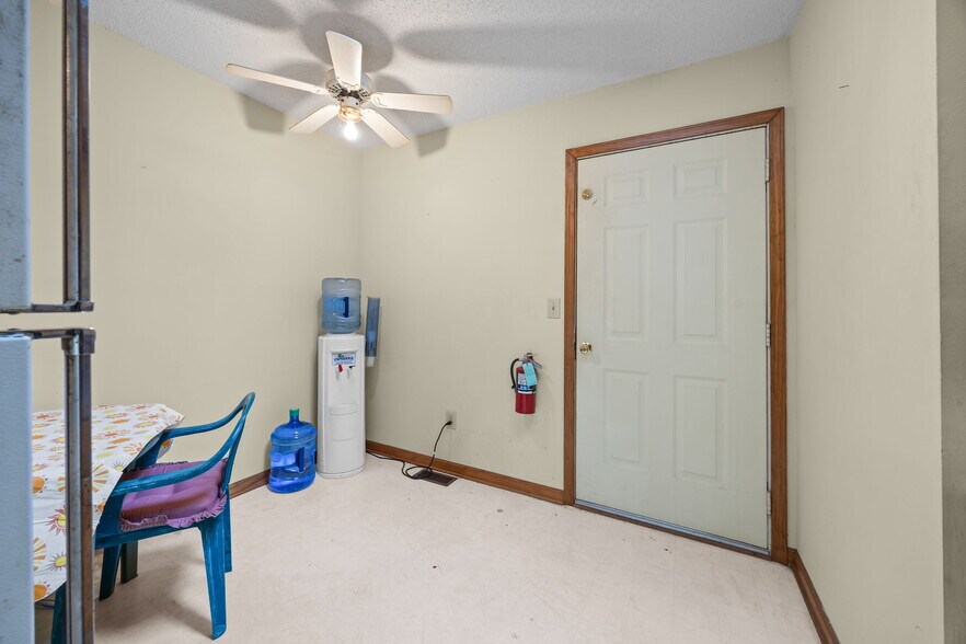 More Photos Of 710 US Highway 52 Highway N, Albemarle Office For Sale