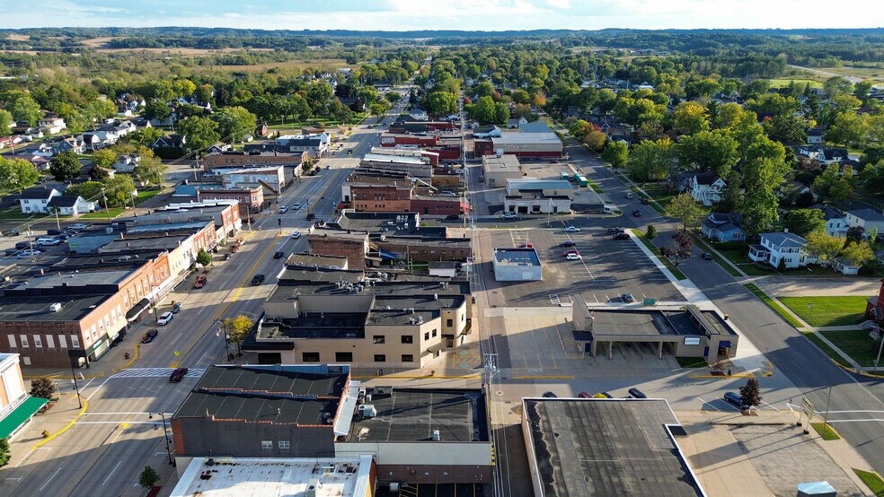 More Photos Of 1001 Superior Ave, Tomah General Retail For Sale