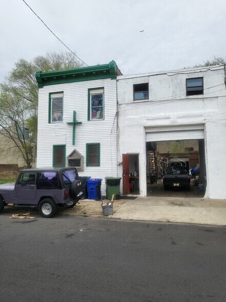 More Photos Of 712 S 3rd St, Camden Storefront Retail Residential For Sale