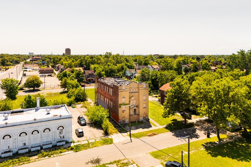 More Photos Of 2627 Blaine St, Detroit Religious Facility For Sale