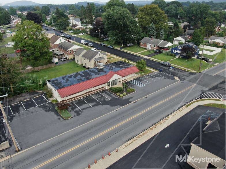 More Photos Of 35 S Dwight St, West Lawn Office For Lease
