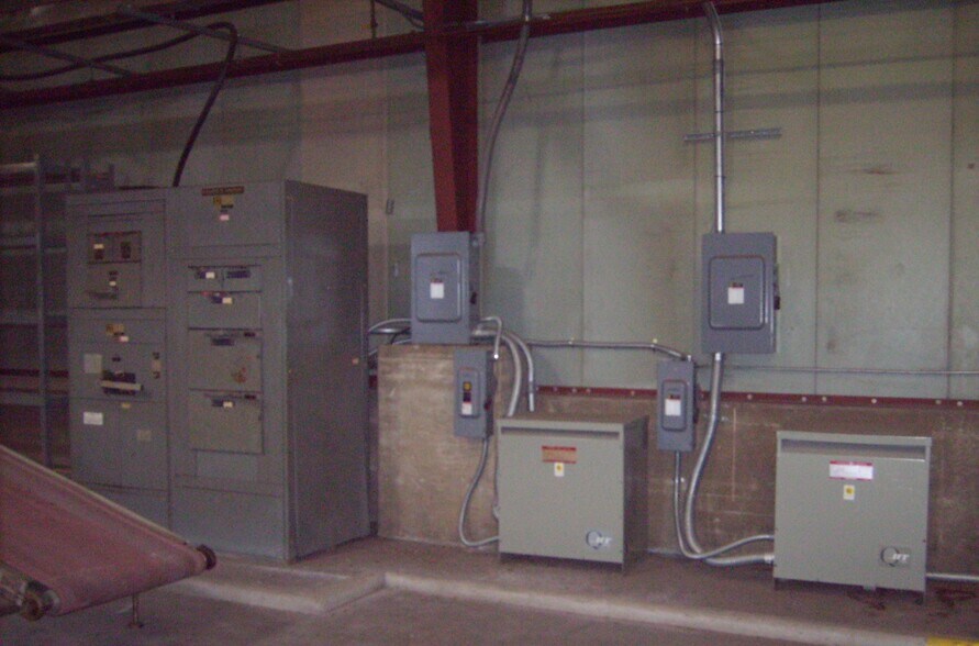 More Photos Of 13510 Ralph Culver Rd, Houston Warehouse For Lease