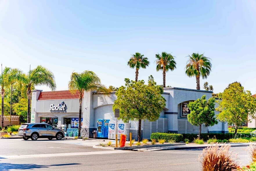 More Photos Of 40930-41090 California Oaks Rd, Murrieta Unknown For Lease