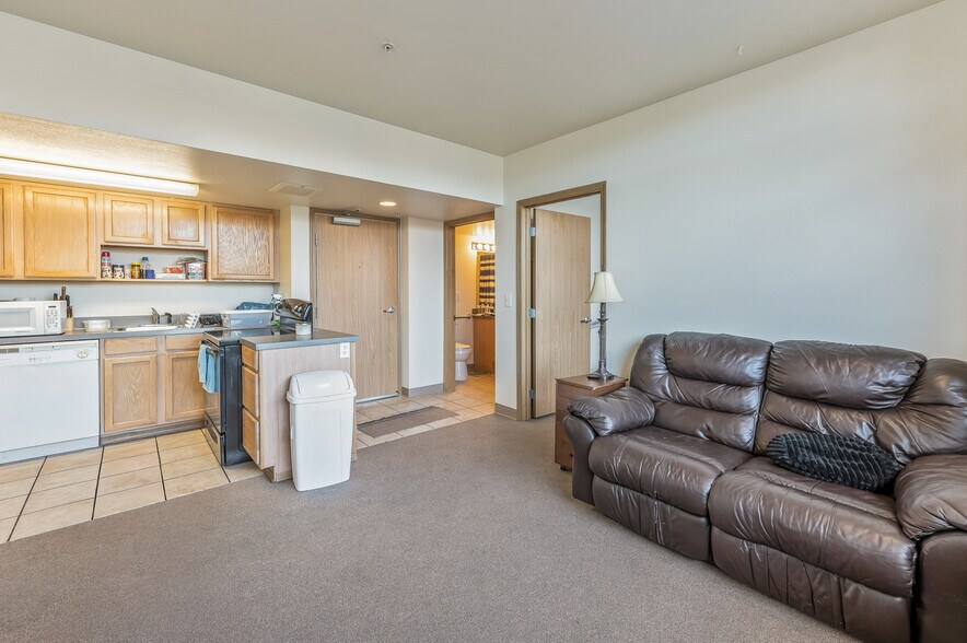 More Photos Of 300 Okanogan Ave, Wenatchee Apartments For Sale