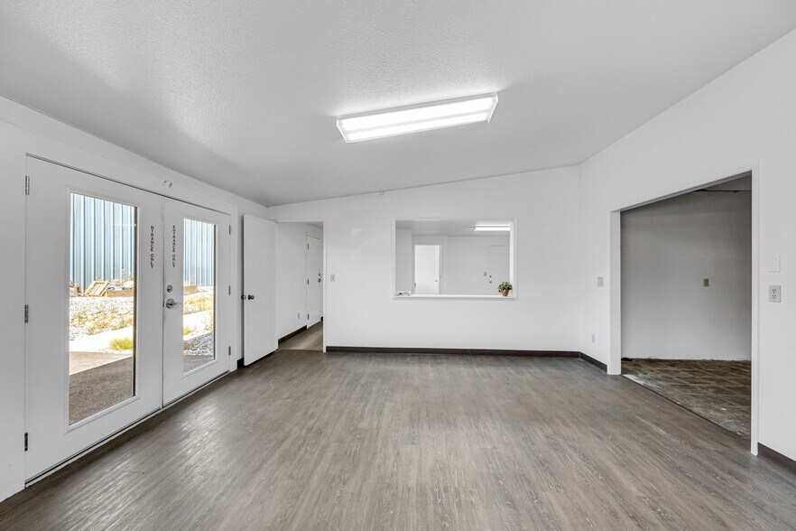 More Photos Of 20736 Longeway Rd, Sonora General Retail For Lease