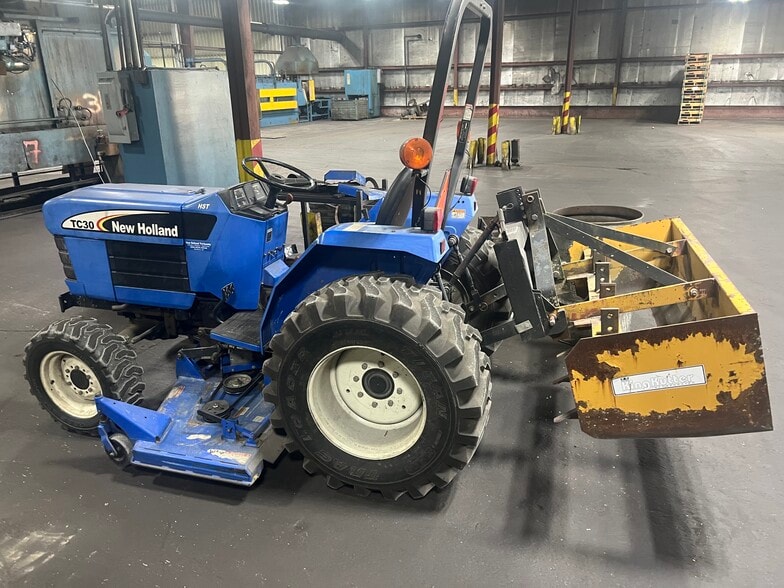 More Photos Of 400 S Gray St, Albany Manufacturing For Sale