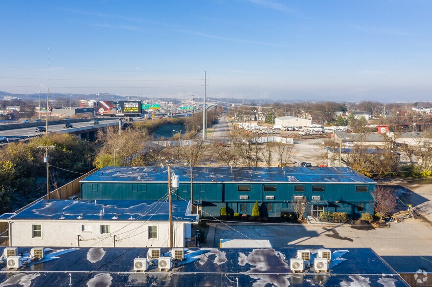 More Photos Of 4007 Delaware Ave, Nashville Office For Lease