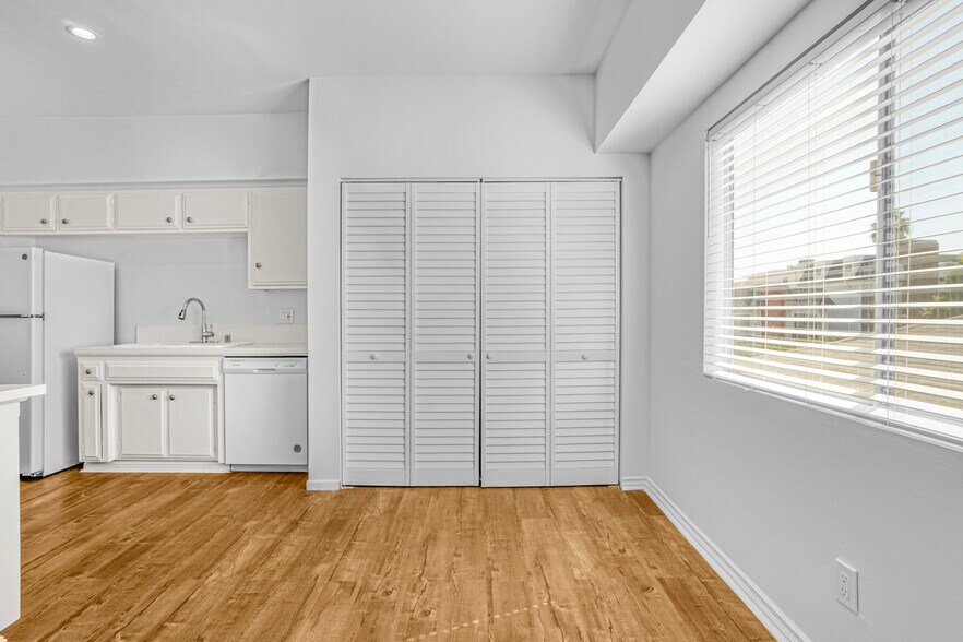 More Photos Of 1677 Westholme Ave, Los Angeles Apartments For Sale