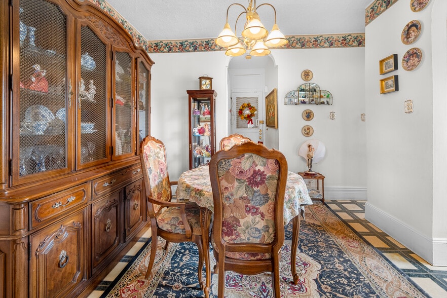 More Photos Of 3172 44th St, Astoria Multifamily For Sale