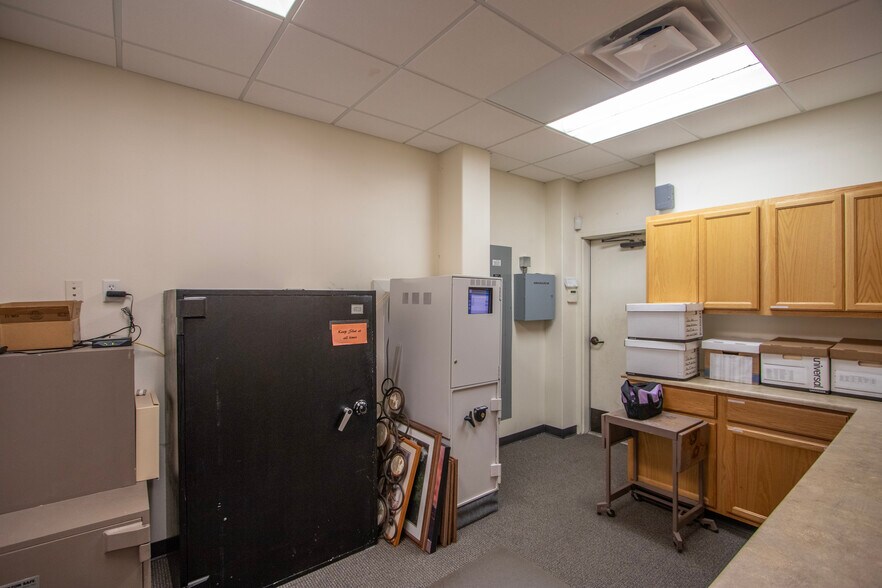 More Photos Of 3831 Denis Dr, Casper Medical For Lease