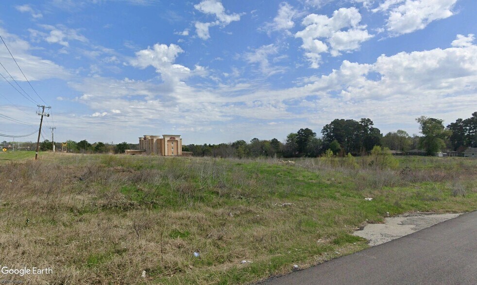 More Photos Of 2800 S Loop 256, Palestine Land For Sale