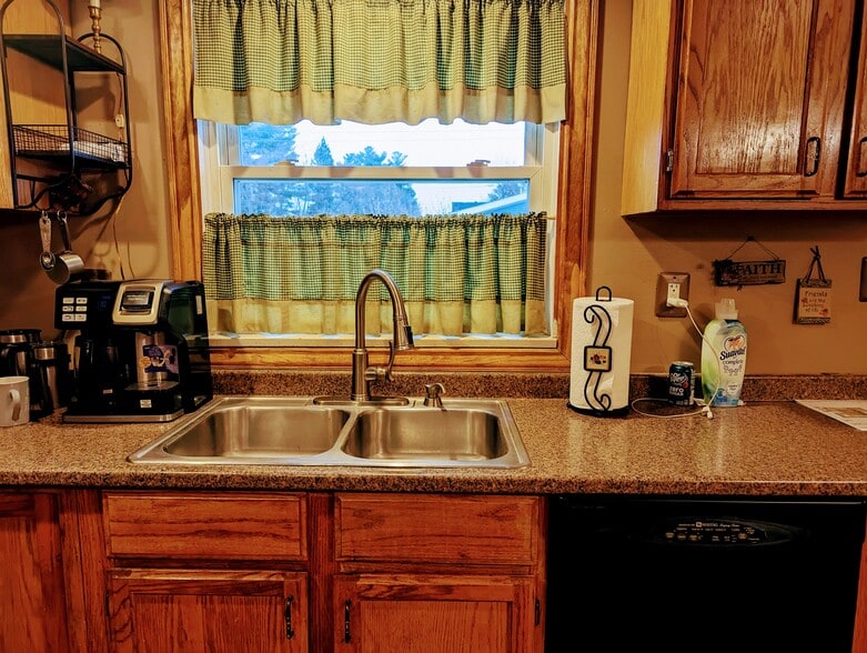 More Photos Of 12520 State St, Atlanta Hotel For Sale