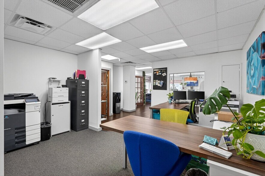 More Photos Of 325 S Yonge St, Ormond Beach Medical For Sale