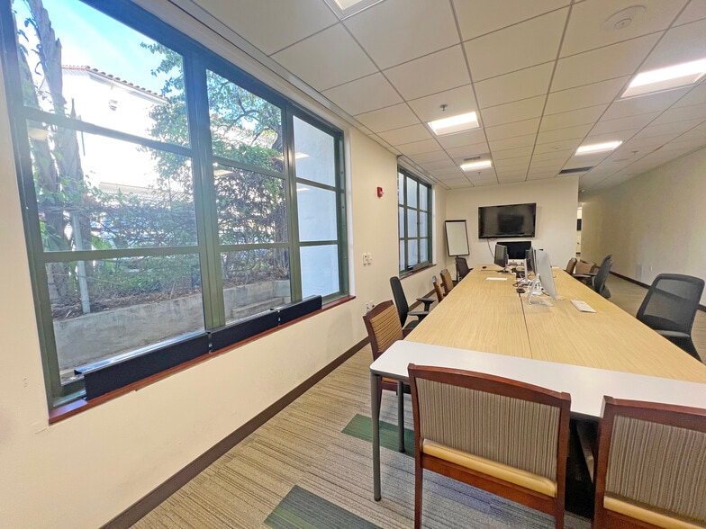 More Photos Of 1021 Anacapa St, Santa Barbara Office For Lease