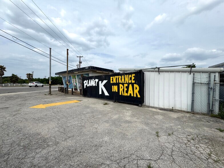 More Photos Of 2122 - 2130 Austin Highway, San Antonio Land For Sale