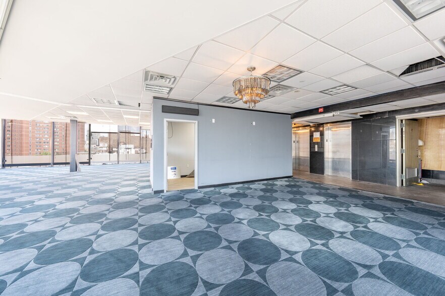 More Photos Of 8 Catherine St, New York Loft Creative Space For Sale