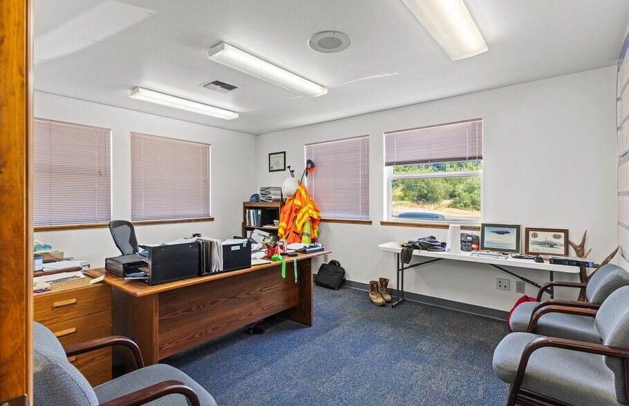 More Photos Of 307 Highway 42 E, Coquille Industrial For Sale