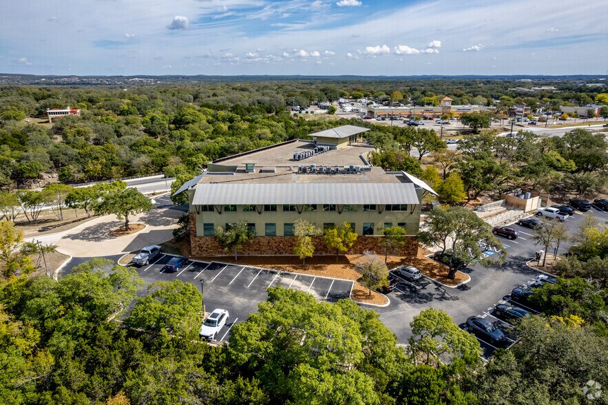 More Photos Of 1580 S Main St, Boerne Medical For Lease