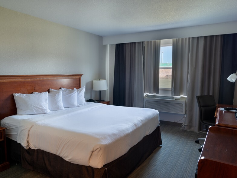 More Photos Of 664 Chase Blvd, Sidney Hotel For Sale