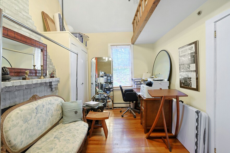 More Photos Of 2 Union St, Sparkill Storefront For Sale