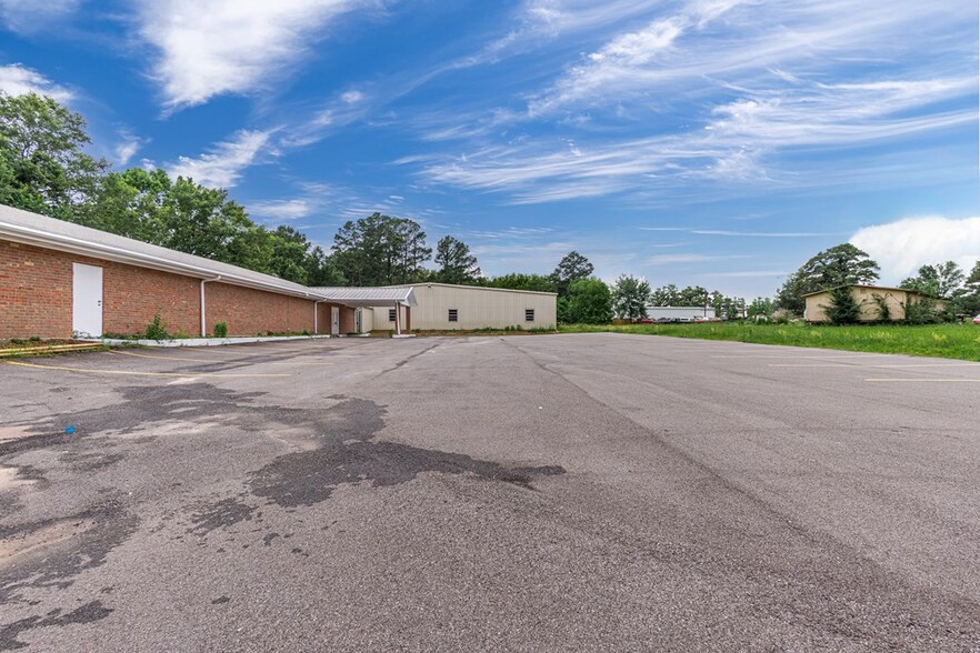 More Photos Of 2769 FM 1475, Lufkin Specialty For Sale