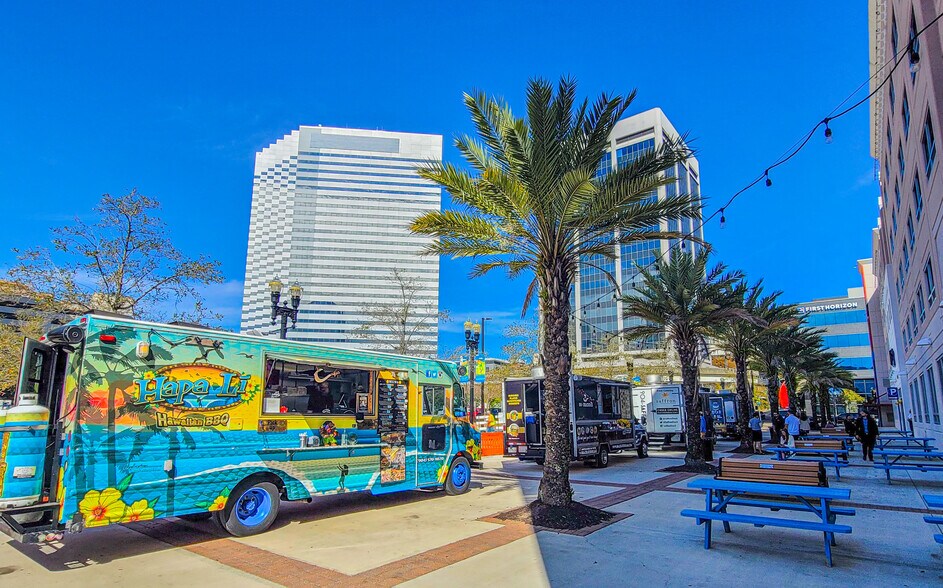 More Photos Of 301 W Bay St, Jacksonville Office For Lease