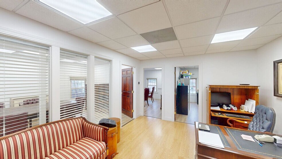 More Photos Of 105 Chestnut St, Needham Medical For Sale