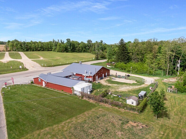 More Photos Of 44947 W Red Arrow Hwy, Paw Paw Restaurant For Sale