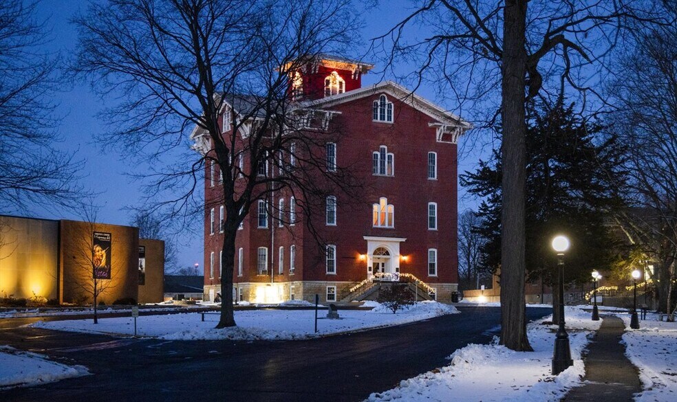 More Photos Of 300 Keokuk St, Lincoln Land For Sale