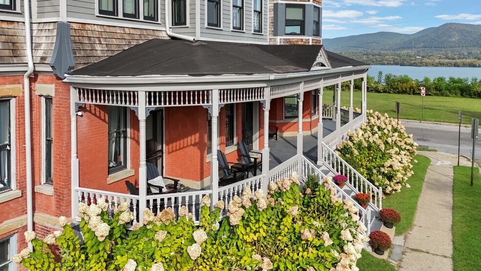 More Photos Of 2 Courtney Ave, Newburgh Apartments For Sale