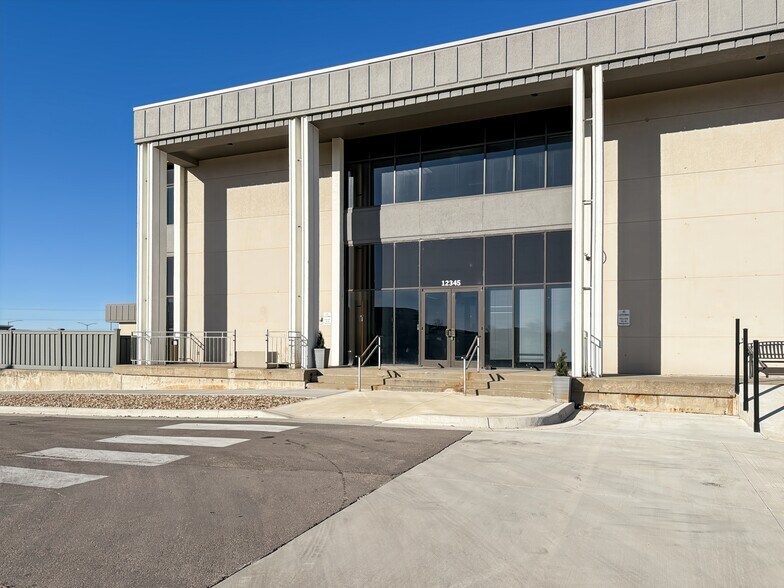 More Photos Of 12345 W 95th St, Lenexa Coworking Space