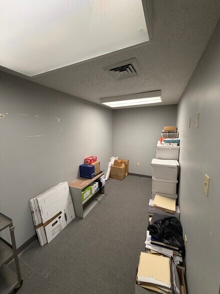 More Photos Of 3500 W Market St, Akron Medical For Sale