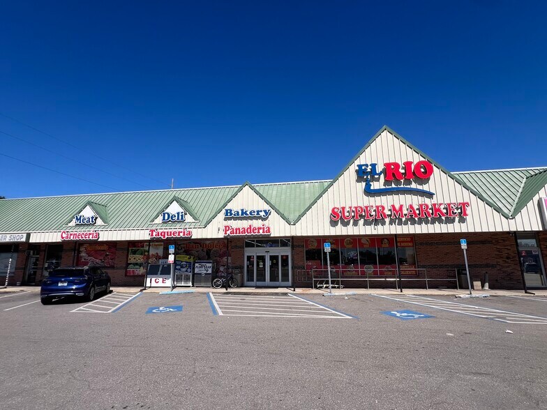 More Photos Of 3402 W Baker St, Plant City Supermarket For Sale