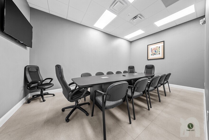 More Photos Of 8810 Commodity Cir, Orlando Coworking Space