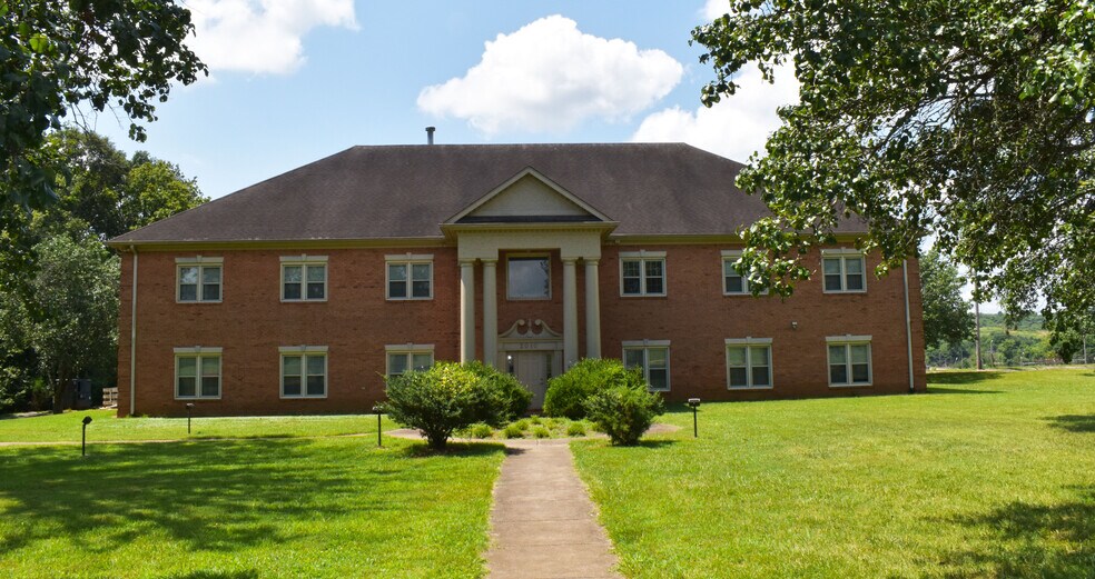 Primary Photo Of 2010 Elmer Pogue Dr, Columbia Office For Lease