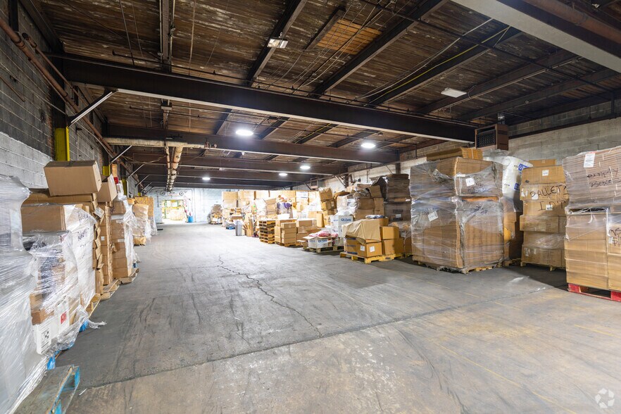 More Photos Of 1437 E State St, Hamilton Unknown For Lease