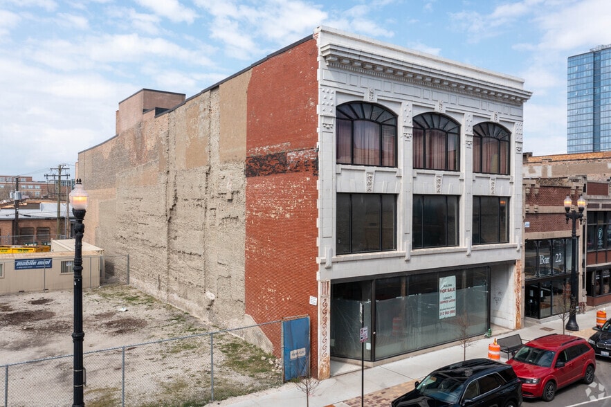 More Photos Of 2246 S Michigan Ave, Chicago Storefront Retail Office For Sale