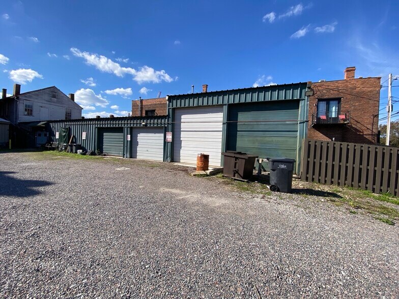 More Photos Of 1028 Broad St, Augusta Apartments For Lease