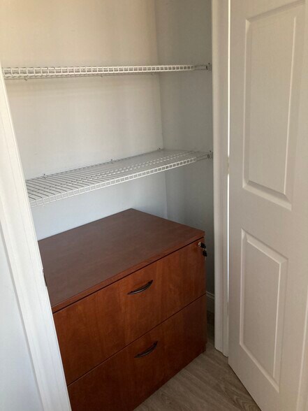 More Photos Of 3208 Chiquita Blvd S, Cape Coral Office For Lease