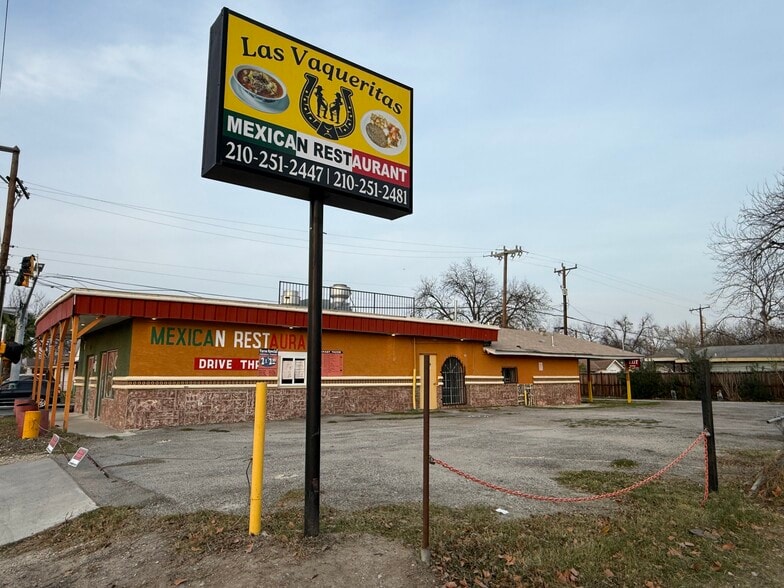 Primary Photo Of 5402 S Zarzamora St, San Antonio Restaurant For Sale