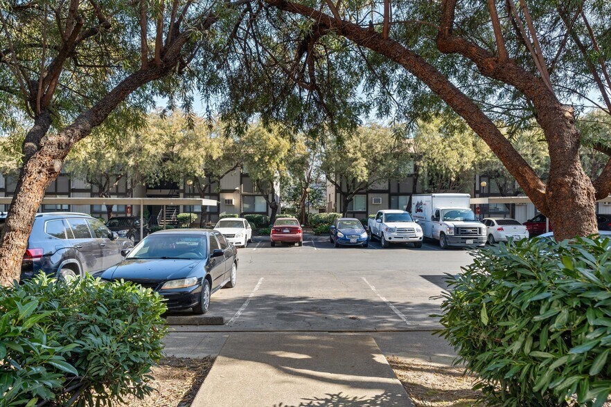 More Photos Of 505-531 Capps Ln, Ukiah Apartments For Sale