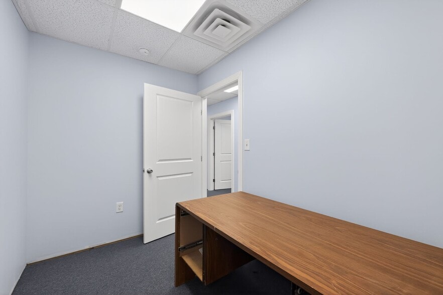 More Photos Of 3150 Willits Rd, Philadelphia Storefront Retail Office For Sale