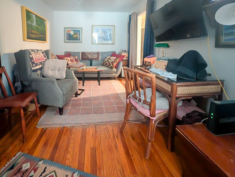 More Photos Of 21 N 2nd St, Easton Storefront Retail Residential For Sale