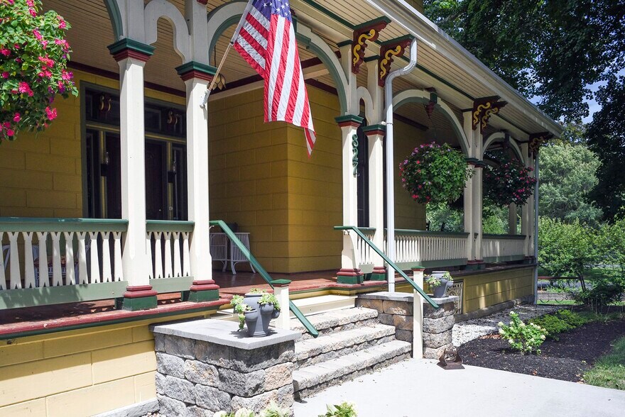 More Photos Of 827 Philadelphia Ave, Chambersburg Specialty For Sale