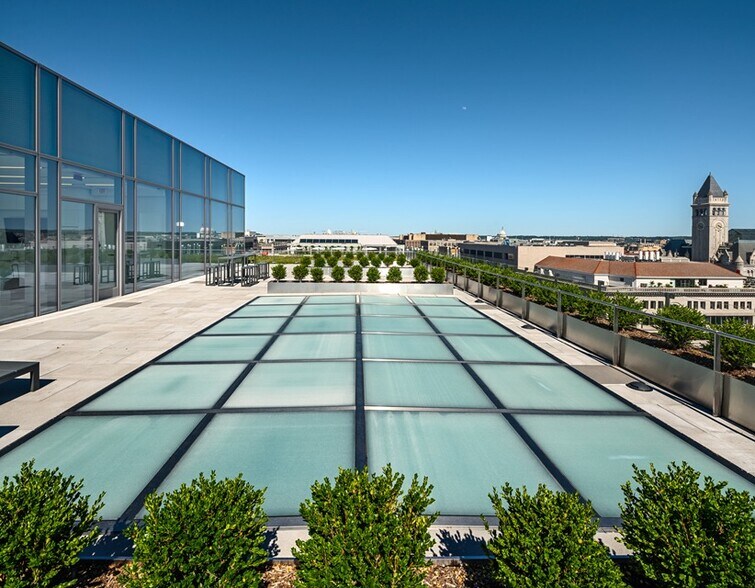 More Photos Of 1301 Pennsylvania Ave NW, Washington Office For Lease