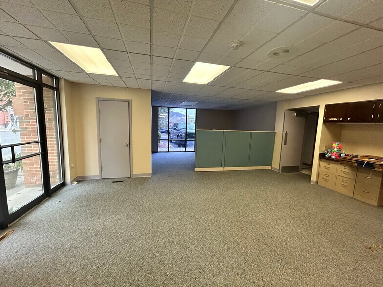 More Photos Of 33 N Brown St, Lewistown Storefront Retail Office For Sale