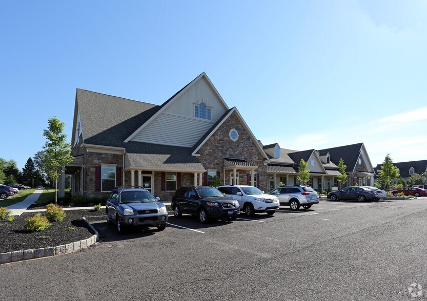 More Photos Of 2325 Heritage Center Dr, Furlong Unknown For Lease