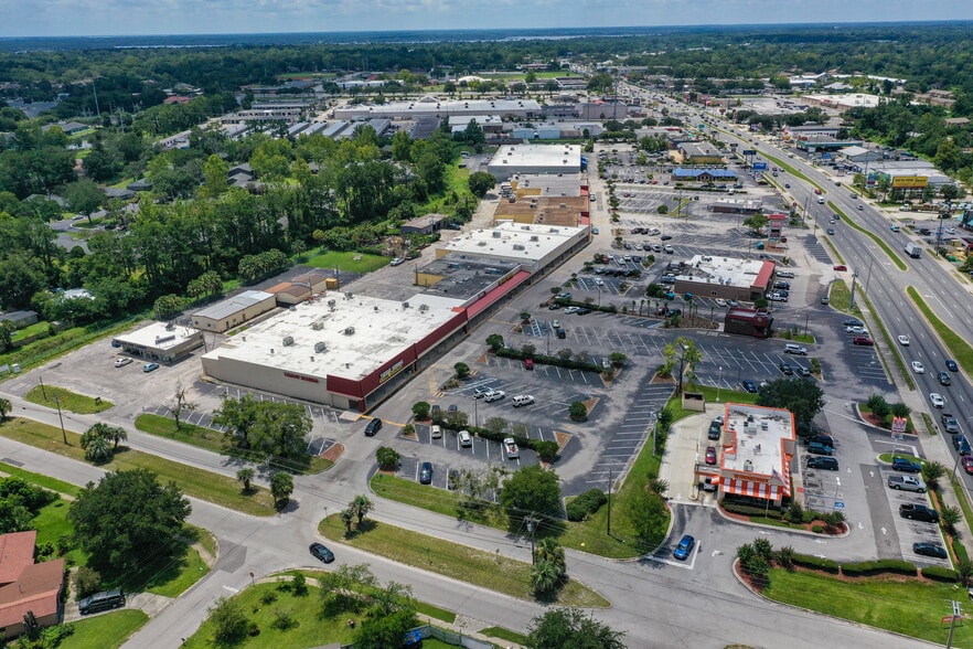 More Photos Of 291-311 Blanding Blvd, Orange Park General Retail For Lease